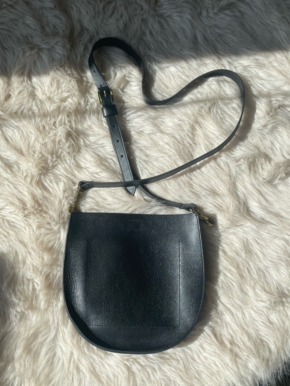 Madewell Small Transport Saddlebag in True Black - Picture 2 of 7